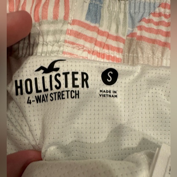 Hollister patterned Men’s swimshorts - Picture 5 of 6